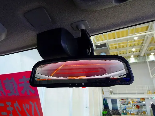 ルームミラー式バックモニター|日野 デュトロ 2KG-XZU722M(2WD)の写真13