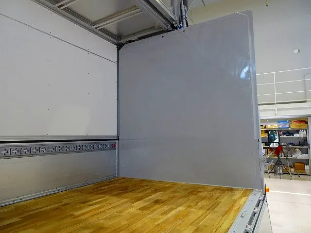 荷台内寸:499×209×220 日本フルハーフ/DMM リア観音扉 左右セイコーラック 床落とし込みフック3対 ラッシングレール1段(50cm)/ベルト1本 荷室LED灯2個|日野 デュトロ 2KG-XZU722M(2WD)の写真31