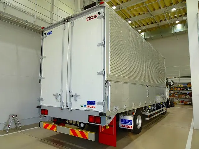 お問合せ管理No.G688 H26 フォワード 2.95t ワイドベッドレス アルミウイング 210ps|いすゞ フォワード TKG-FRR90S2(2WD)の写真3