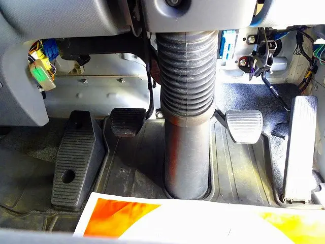 いすゞ フォワード TKG-FRR90S2(2WD)の写真16