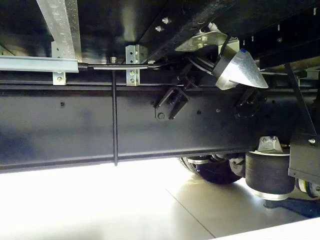 いすゞ ギガ 2PG-CYY77DU(6x4)の写真38