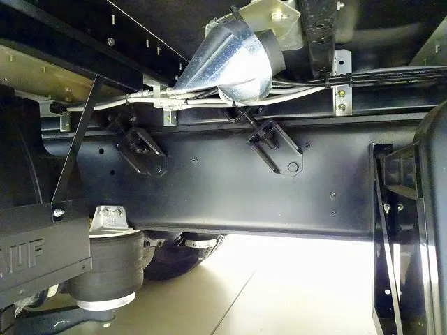 いすゞ ギガ 2PG-CYY77DU(6x4)の写真45