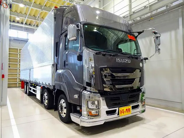 お問合せ管理No.G831 R5 ギガ 13.7t 4軸 アルミウイング リアエアサス 380ps メッキフロントバンパー/スカート/コーナーパネル/ミラーカバー/ミラーステー|いすゞ ギガ 2PG-CYJ77C(8x4)の写真2