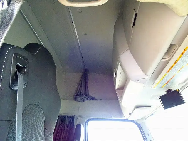 いすゞ ギガ 2PG-CYJ77C(8x4)の写真7