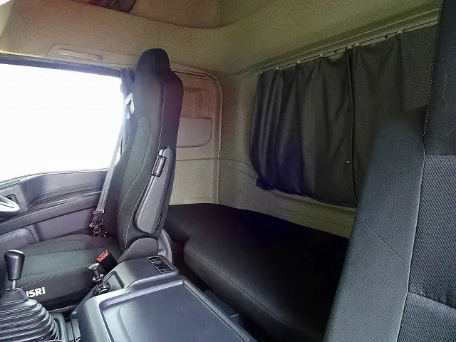 いすゞ ギガ 2PG-CYJ77C(8x4)の写真10