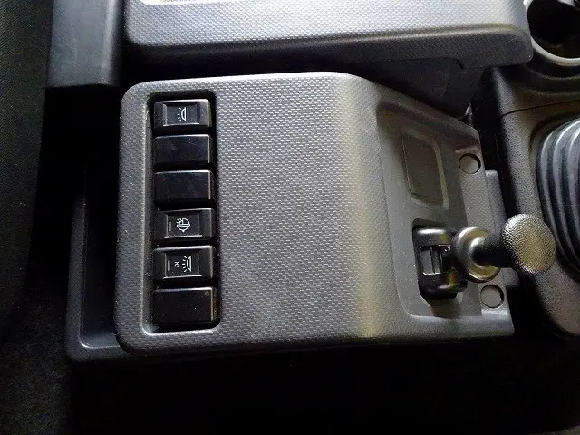 いすゞ ギガ 2PG-CYJ77C(8x4)の写真17