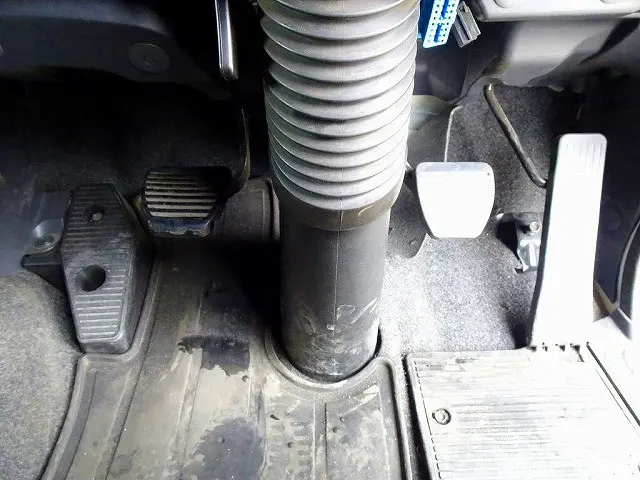 いすゞ ギガ 2PG-CYJ77C(8x4)の写真20