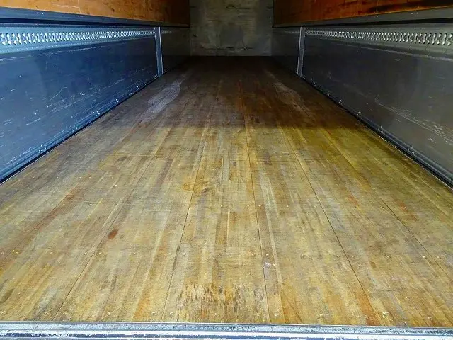 いすゞ ギガ 2PG-CYJ77C(8x4)の写真27