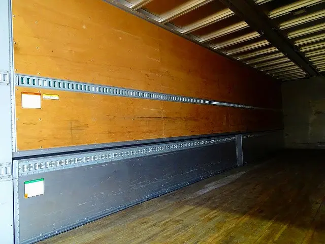 いすゞ ギガ 2PG-CYJ77C(8x4)の写真29