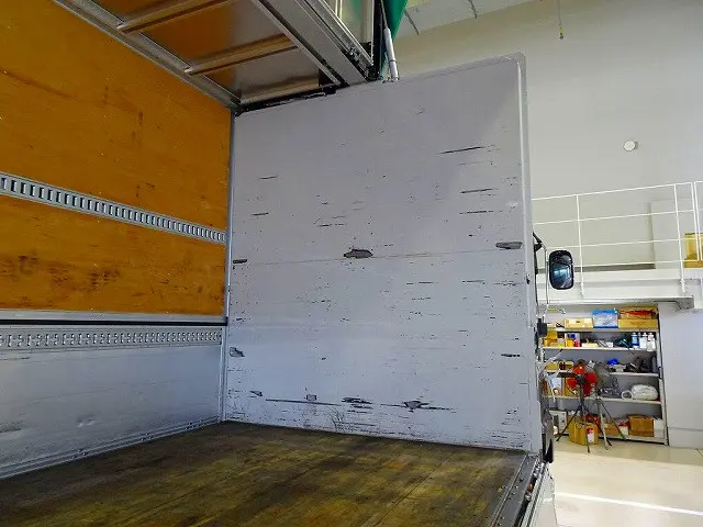 いすゞ ギガ 2PG-CYJ77C(8x4)の写真34