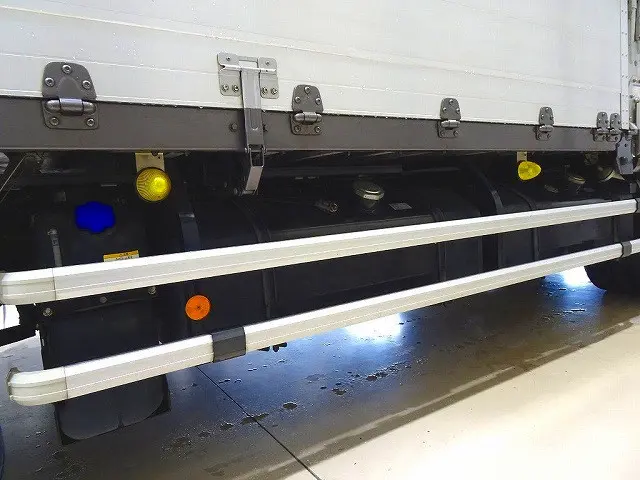 いすゞ ギガ 2PG-CYJ77C(8x4)の写真40