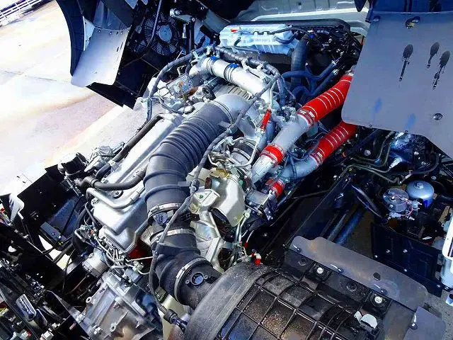 エンジンルーム|日野 プロフィア 2KG-FW1AHC(8x4)の写真37