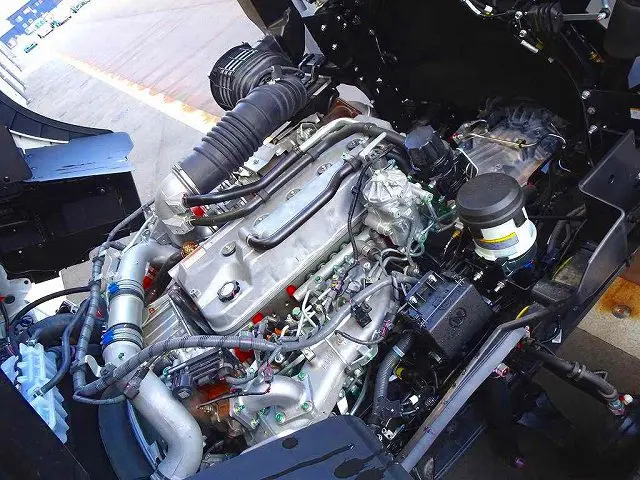 エンジンルーム|日野 プロフィア 2KG-FW1AHC(8x4)の写真38