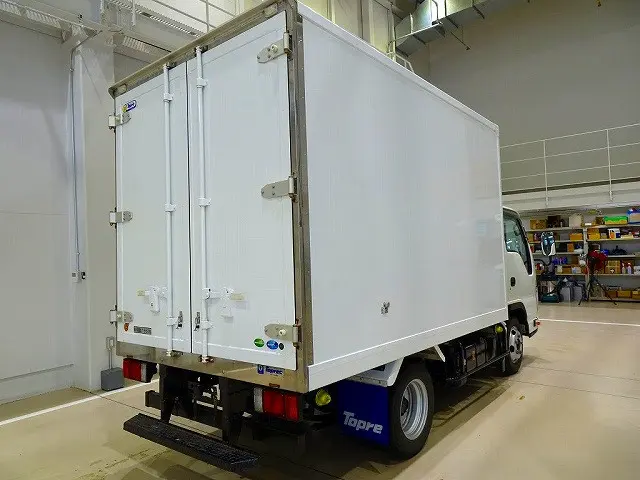 いすゞ エルフ 2RG-NHR88AN(2WD)の写真3