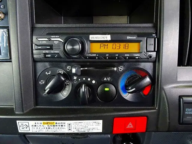 いすゞ エルフ 2RG-NHR88AN(2WD)の写真12