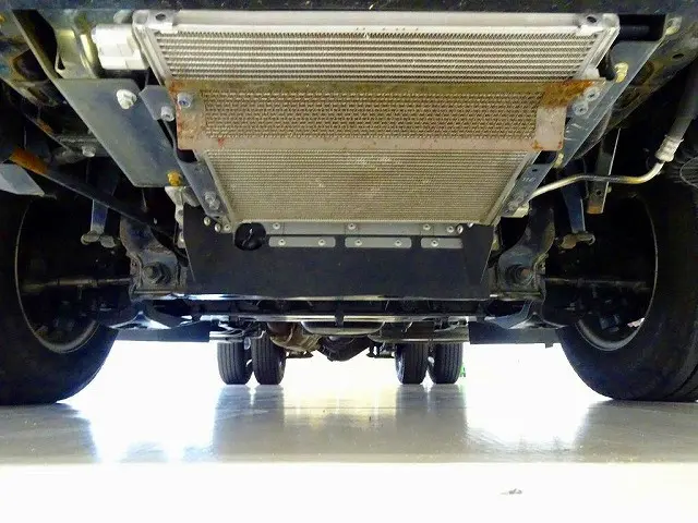 いすゞ エルフ 2RG-NHR88AN(2WD)の写真36
