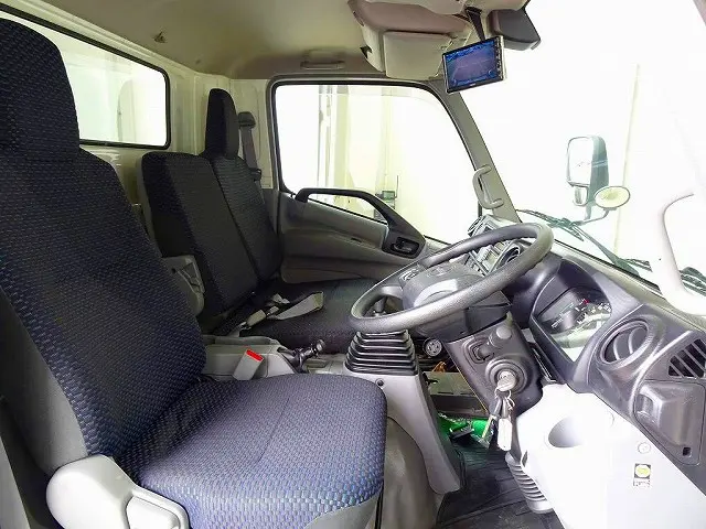 日野 デュトロ 2KG-XZU775M(4WD)の写真6