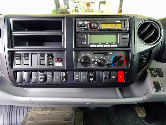 日野 デュトロ 2KG-XZU775M(4WD)の写真10