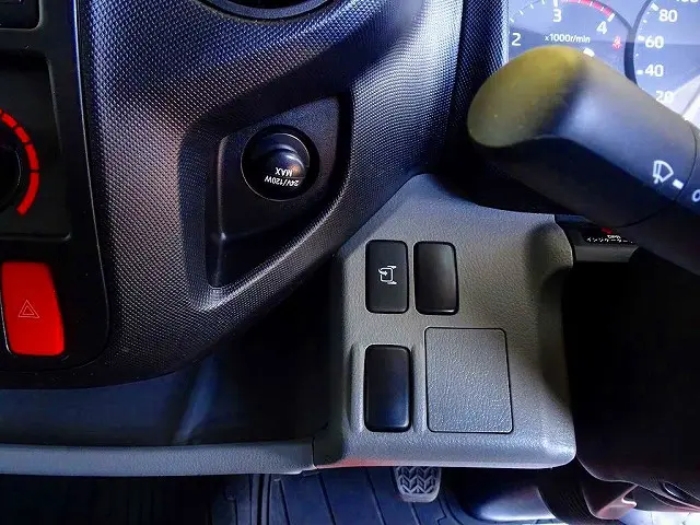 日野 デュトロ 2KG-XZU775M(4WD)の写真15