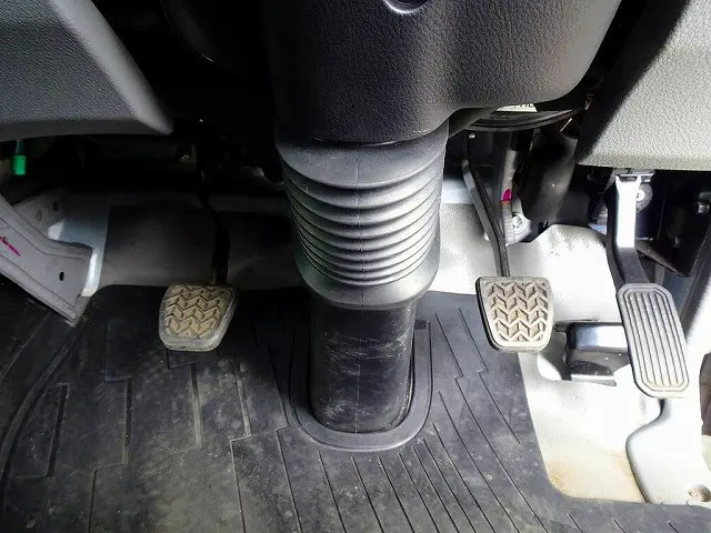 日野 デュトロ 2KG-XZU775M(4WD)の写真17