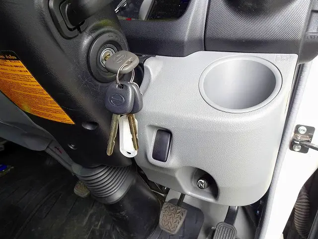 日野 デュトロ 2KG-XZU775M(4WD)の写真19
