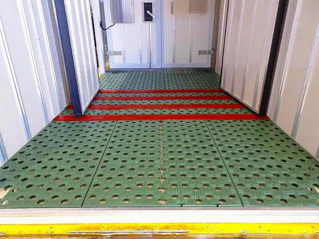 荷台内寸(リア):289×166×184(すのこ付:181) リア荷室/左サイドスライドドア 水抜き穴前後2対 荷室LED灯2個 水抜き穴前後2対 荷室LED灯2個|日野 デュトロ 2RG-XZC645M(2WD)の写真18