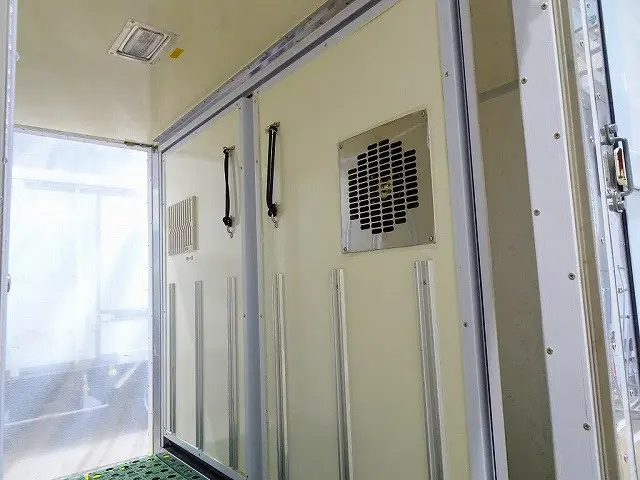 日野 デュトロ 2RG-XZC645M(2WD)の写真38