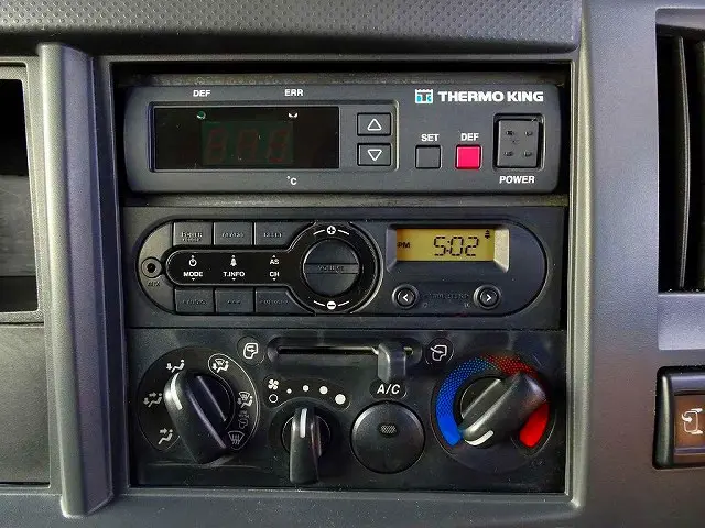 いすゞ エルフ 2RG-NLR88AN(2WD)の写真12
