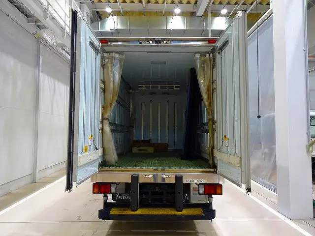 いすゞ エルフ 2RG-NLR88AN(2WD)の写真22