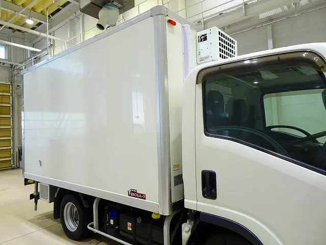 いすゞ エルフ 2RG-NLR88AN(2WD)の写真30