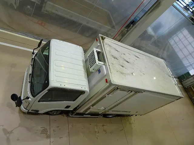 いすゞ エルフ 2RG-NLR88AN(2WD)の写真35
