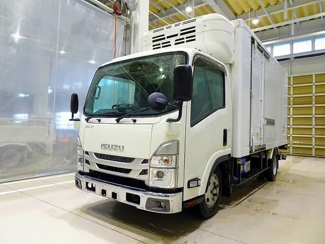 いすゞ エルフ 2RG-NMR88AN(2WD)の写真1