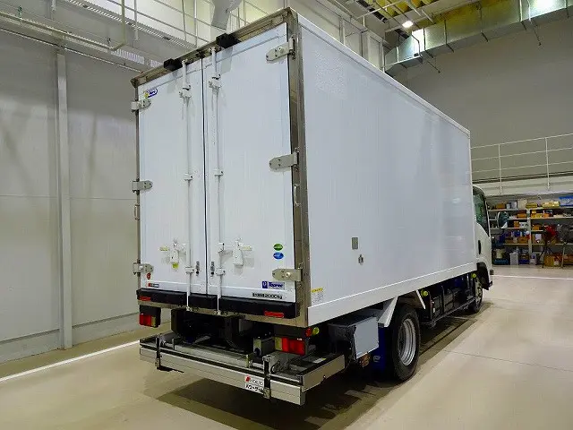 いすゞ エルフ 2RG-NMR88AN(2WD)の写真3