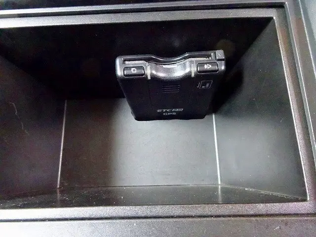 いすゞ エルフ 2RG-NMR88AN(2WD)の写真14