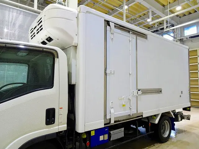 いすゞ エルフ 2RG-NMR88AN(2WD)の写真30