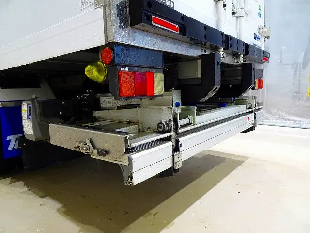 いすゞ エルフ 2RG-NMR88AN(2WD)の写真35