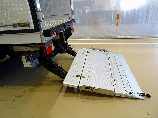 格納ゲート 1,000kg 極東開発/CG1001N-B3MRA2 PGカートストッパー付 長:124cm 幅:179cm 左シャシリア/荷室内PG有線リモコン付|いすゞ エルフ 2RG-NMR88AN(2WD)の写真38
