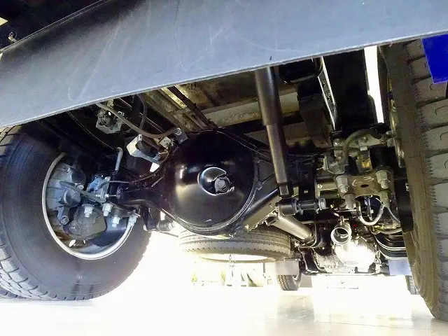 いすゞ エルフ 2RG-NMR88AN(2WD)の写真46