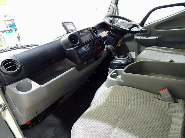 日野 デュトロ TPG-XZC605M(2WD)の写真7