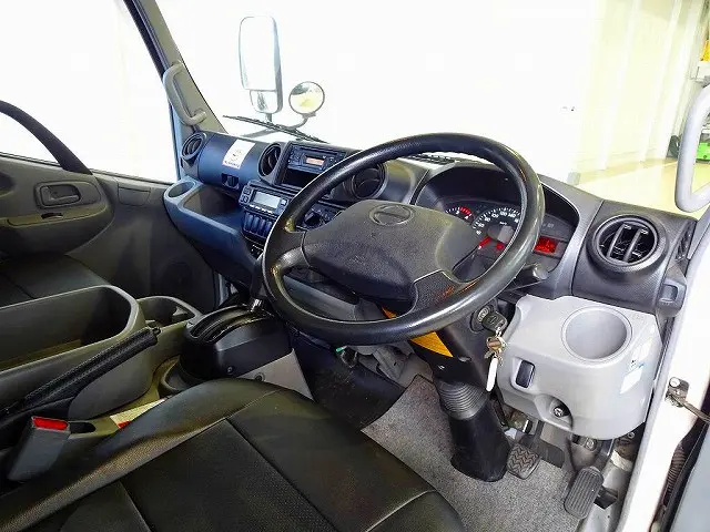 日野 デュトロ TPG-XZC605M(2WD)の写真5