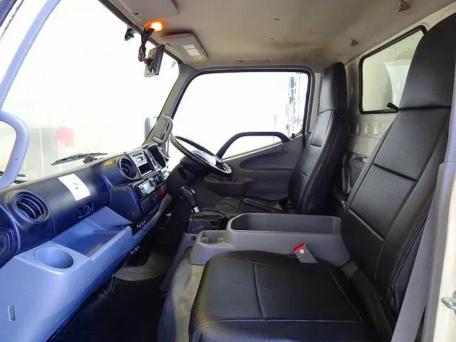 日野 デュトロ TPG-XZC605M(2WD)の写真8