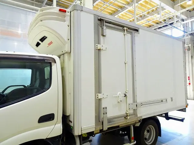 日野 デュトロ TPG-XZC605M(2WD)の写真30