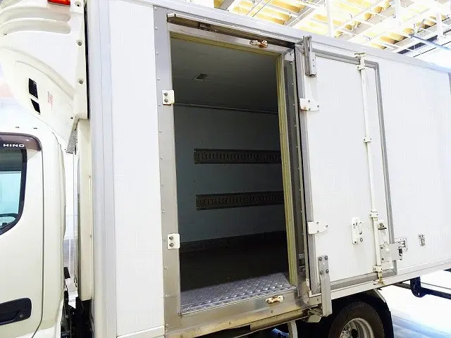 日野 デュトロ TPG-XZC605M(2WD)の写真31