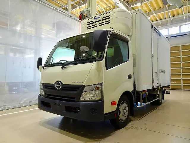 日野 デュトロ TPG-XZU710M(2WD)の写真1