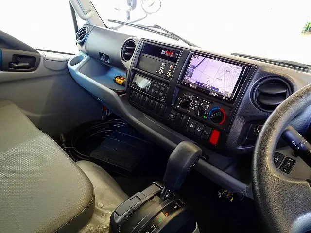 日野 デュトロ TPG-XZU710M(2WD)の写真10