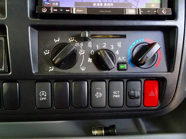 日野 デュトロ TPG-XZU710M(2WD)の写真13