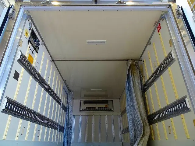 日野 デュトロ TPG-XZU710M(2WD)の写真25