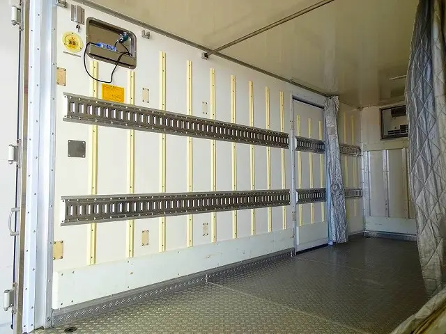 日野 デュトロ TPG-XZU710M(2WD)の写真26