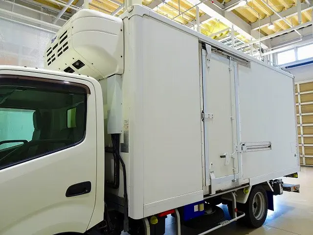 日野 デュトロ TPG-XZU710M(2WD)の写真32