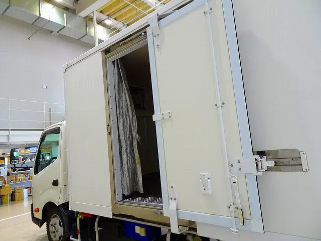 日野 デュトロ TPG-XZU710M(2WD)の写真34